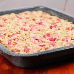 Gâteau moelleux à la rhubarbe au Thermomix