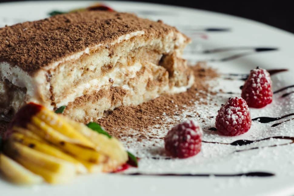 Tiramisu au Café et Baileys sans oeufs, un Desserts Onctueux!