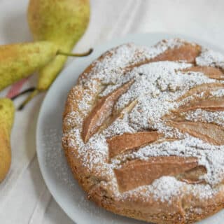 Gâteau Fondant aux Poires au Thermomix : Le Dessert Automnal qui Fond en Bouche !