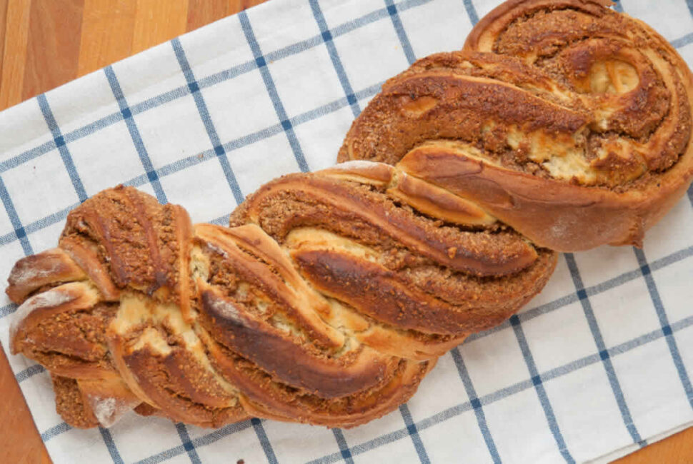 Brioche tressée aux noisettes au Thermomix